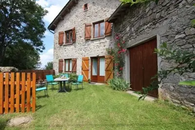 Image de Gîte familial au calme avec jeux, Vtt, randonnée, près du Parc Livradois, La Chaise-Dieu et Craponne
