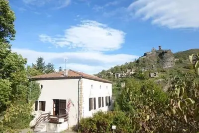 Image de Grande maison pour familles et amis près des Gorges de l'Allier
