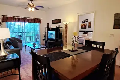 Image de Family Friendly 2 bedroom 2 bath condo, sleeps up to 6. Near all Attractions!