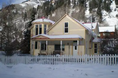 Image de Landmark Accueil Splendid Ski Town victorienne