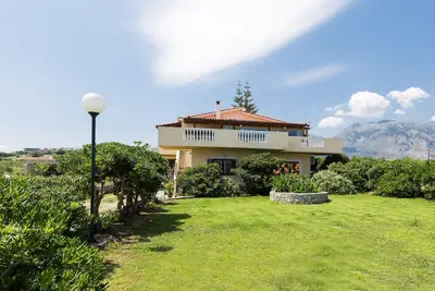 Image de Effie Beach Front Apartment. Spectacular sea view and direct beach access