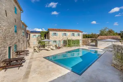Image de Bel appartement à Zminj avec WiFi