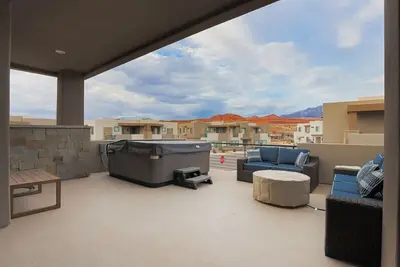 Image de Private Hot Tub | 5 Beds| Near Zion & Golf