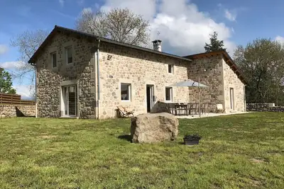 Image de Charmante maison en pierre près du Lac de Lavalette, idéale pour randos, nature et détente totale