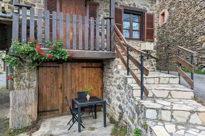Image de Gîte au cœur du village médiéval de Saint-Ilpize