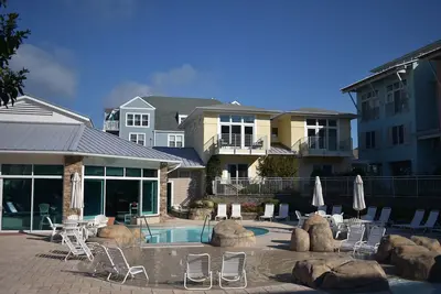 Image de Modern 2 Bedrooms, 2. 5 Baths in Beautiful Ibis section of Seapointe Village