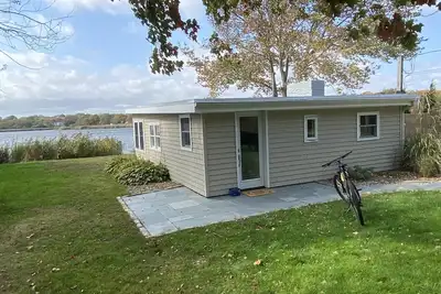 Image de Lux Romantic Waterfront Cottage - Bonnet Shores, Narragansett Ri