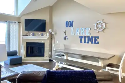 Image de Beautiful view of Main channel. 7 beds/ 3 Ba spacious condo with loft
