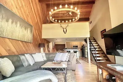 Image de Beaver Creek Retreat! Spacious 3br+Loft Ski In/Out – Steps to Adventure
