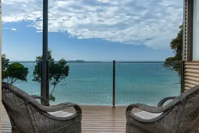 Image de Amazing views! Relax, unwind and enjoy a piece of heaven at Denhams Beach!