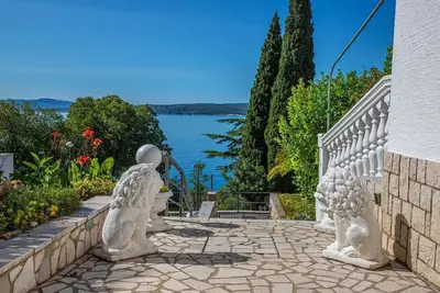 Image de Appartement de vacances Dramalj pour 1 - 6 personnes avec 3 chambres à coucher - Appartement de vaca