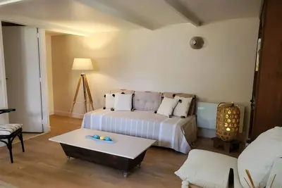 Image de Maisonette in a garden, 100 meters from a surf spot