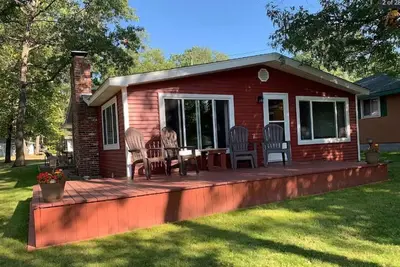 Image de Cozy Cottage w\/ Patio, Steps to Lake & Beach Access!