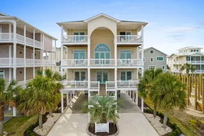 Image de 7 Bedrooms, 6. 5 Baths, Elevator, Heated Private Pool, Linens Included