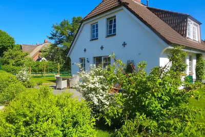 Image de Vacation home for 3 guests with 153m² in Oldsum (143792)