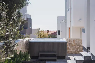 Image de Beautiful Apartments with Terrace and Jacuzzi for 18