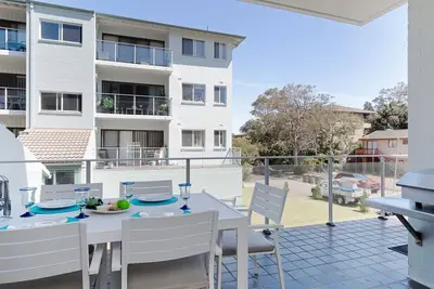 Image de Krait Court, 1 6-8 Krait Cl - great 2 bedroom unit close to little beach