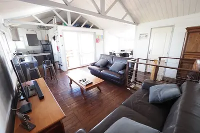 Image de Chalet Traditionnel Sur Pilotis - 200 m de la Plage - Wifi