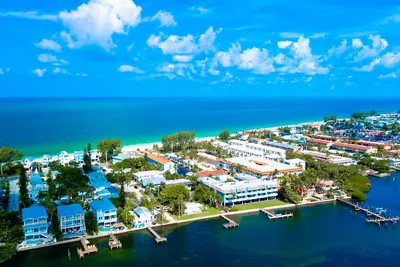 Image de Beach Palms 8b-Beach 1 Minute Walk, Heated Pool, Free Wi-Fi-Dock-Private Balcony