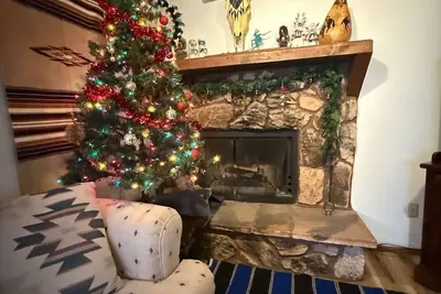 Image de Angel Fire Mountain Retreat! Cozy 2 bedroom, 2 bath condo, sleeps 6 people.