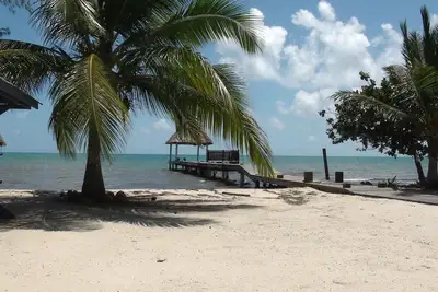 Image de Wrecked Beach - Seaside, Pool, Pier