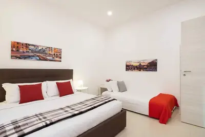 Image de Lovely and Bright Apartment near Termini
