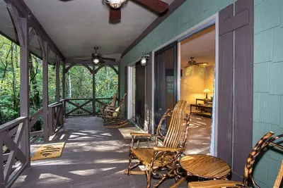 Image de Shady Creek Cabin | 2 Bed, 2 Bath