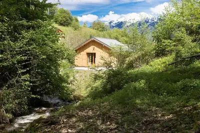 Image de Charming chalet for 2 next to a trout stream with mountain views