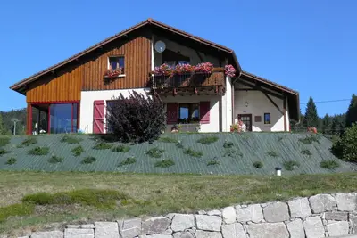 Appartement Confortable avec Accès Facile, Proche Ski et Randonnée