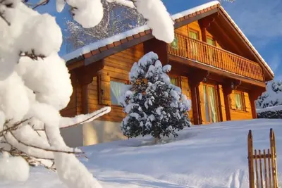 Image de Chalet confortable à Cleurie avec Wifi, cheminée et terrasse