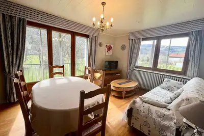 Image de Gîte spacieux à Saulxures-sur-Moselotte: proche lac, pistes de ski, équipements bébé, animaux acceptés