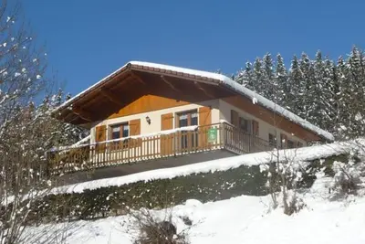 Image de Chalet spacieux à Rochesson, près de Gérardmer, avec garage, cheminée, Wifi et équipements complets