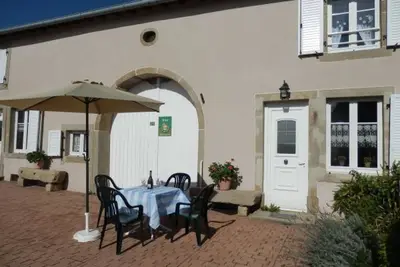 Image de Gîte de Charme avec Terrasse près de Bourbonne-les-Bains, 2 chambres, poêle à bois, Wifi inclus