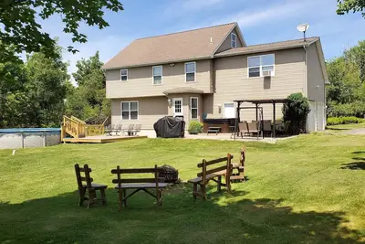 Image de Large vacation house, private pool and hot tub, lots of privacy, perfect getaway