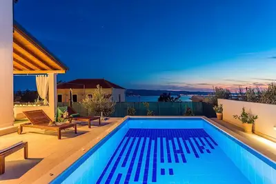 Image de Seaview Villa Lemaro, a 2-bedroom villa with a 28 sqm private pool in Krilo Jesenice
