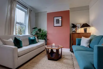 Image de City centre home / free parking & Cathedral views