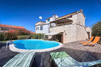 Image de Maison de vacances Rovinj pour 1 - 6 personnes avec 3 chambres Ă coucher - Maison de vacances