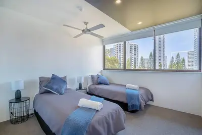 Image de Bright 2b2b w/Spectacular Main River Views