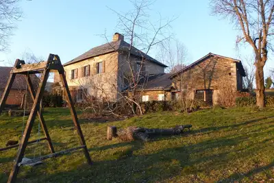 Image de Old-fashioned country house