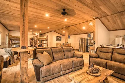 Image de Rural Kettle Falls Bunkhouse w\/ Airstrip & Trails!