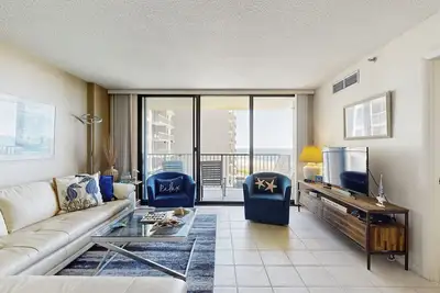 Image de Sea Colony Ocean 5th-floor oceanfront condo with tennis court & basketball court