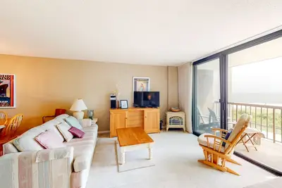 Image de Sea Colony Ocean 3rd floor condo w/ tennis court, balcony, and basketball court