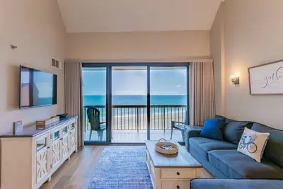 Image de Sea Colony oceanfront penthouse w/basketball court, hot tub, pool, tennis & more