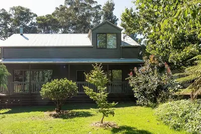 Image de Mountain Ash Lodge set amongst the trees