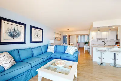 Image de Sea Colony Ocean 6th floor condo w/ basketball court, elevator, and free WiFi