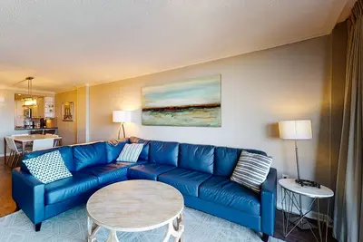 Image de Sea Colony oceanfront 3rd floor condo w/ shared sauna, basketball court, balcony
