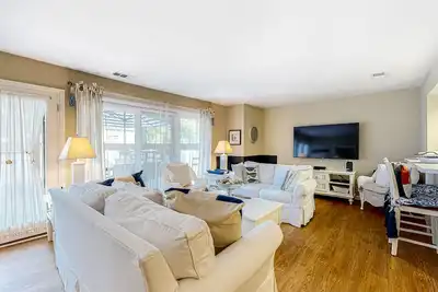 Image de Sea Colony Tennis townhouse w/ pool, basketball court, gym, and free WiFi