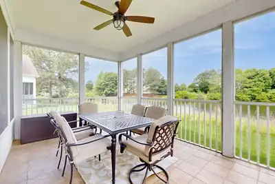 Image de Bear Trap Dunes townhouse w\/ pool, gym, free WiFi, and shared sauna