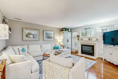 Image de Sea Colony Tennis townhouse with sauna, gym, & basketball court