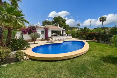 Belle villa confortable à Javea, sur la Costa Blanca, Espagne  avec piscine privée pour 4 personnes
